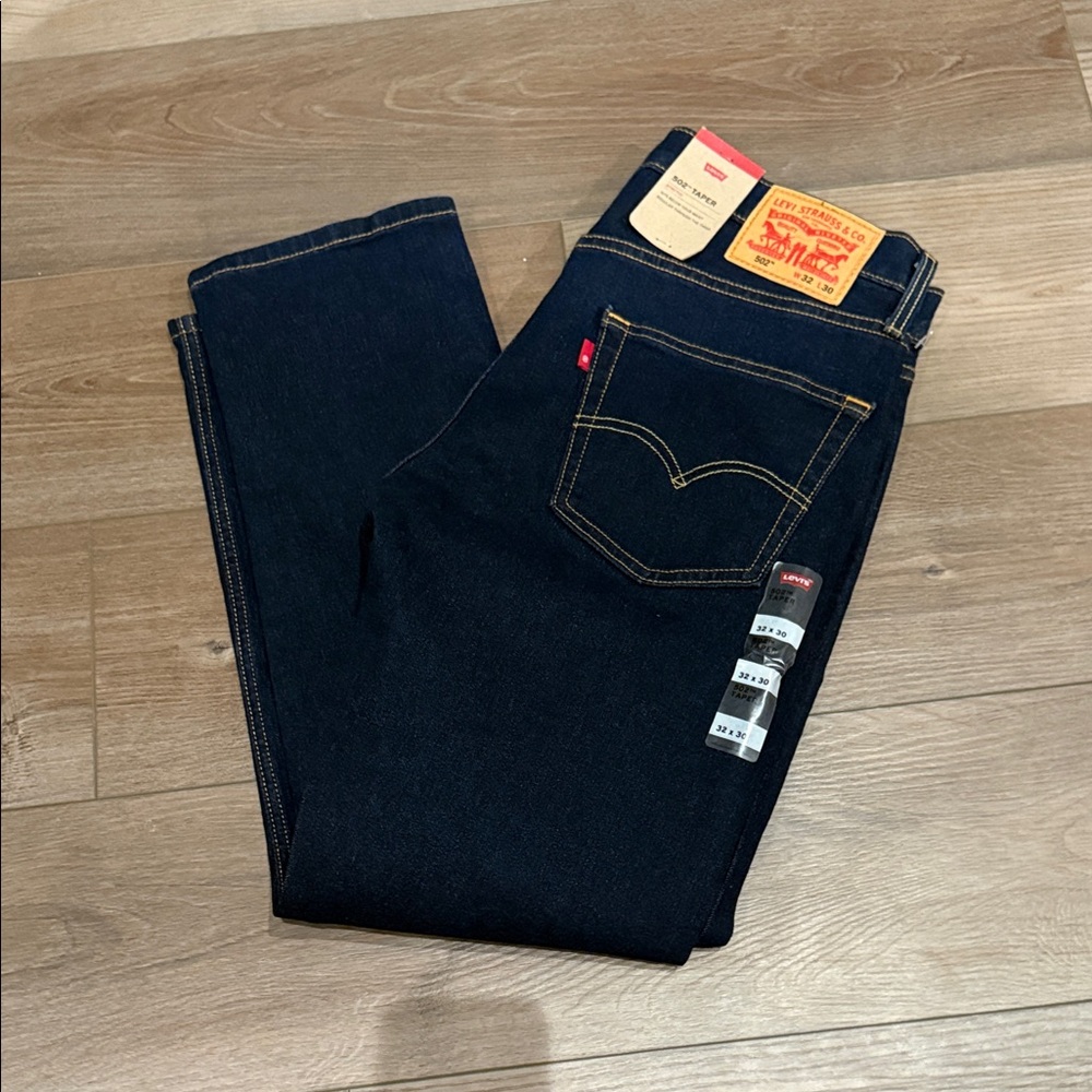 Men’s Size 32x30 Levi’s 502 Taper Leg Jeans Blue Dark Wash